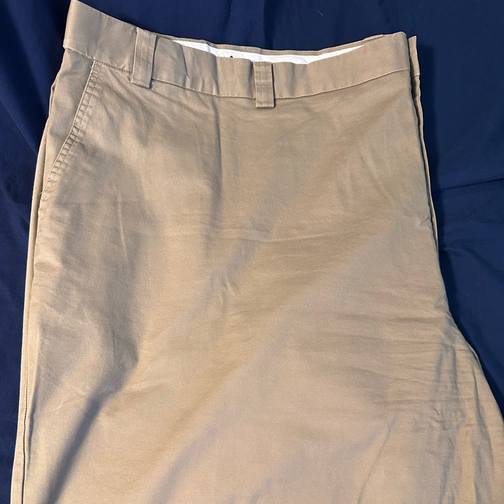 Big & Tall Oak Hill dark khaki Cotton flat front shorts size 60